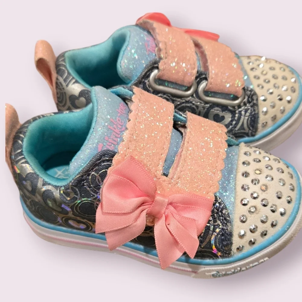 Skechers Heart Pattern Sneakers Light Up Sparkle Bow - Blue Silver Pink Sz 5